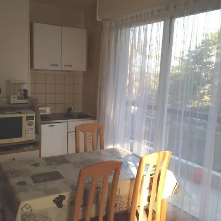 Avec Balcon Et Parking Proche - Fr-1-712-1 Villers-sur-Mer