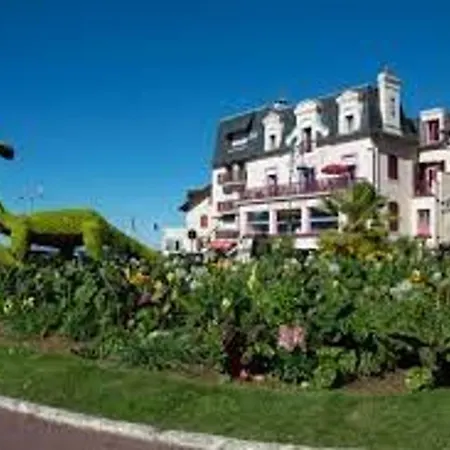 Appartement Joli Avec Balcon Et Parking à - Fr-1-712-1 *